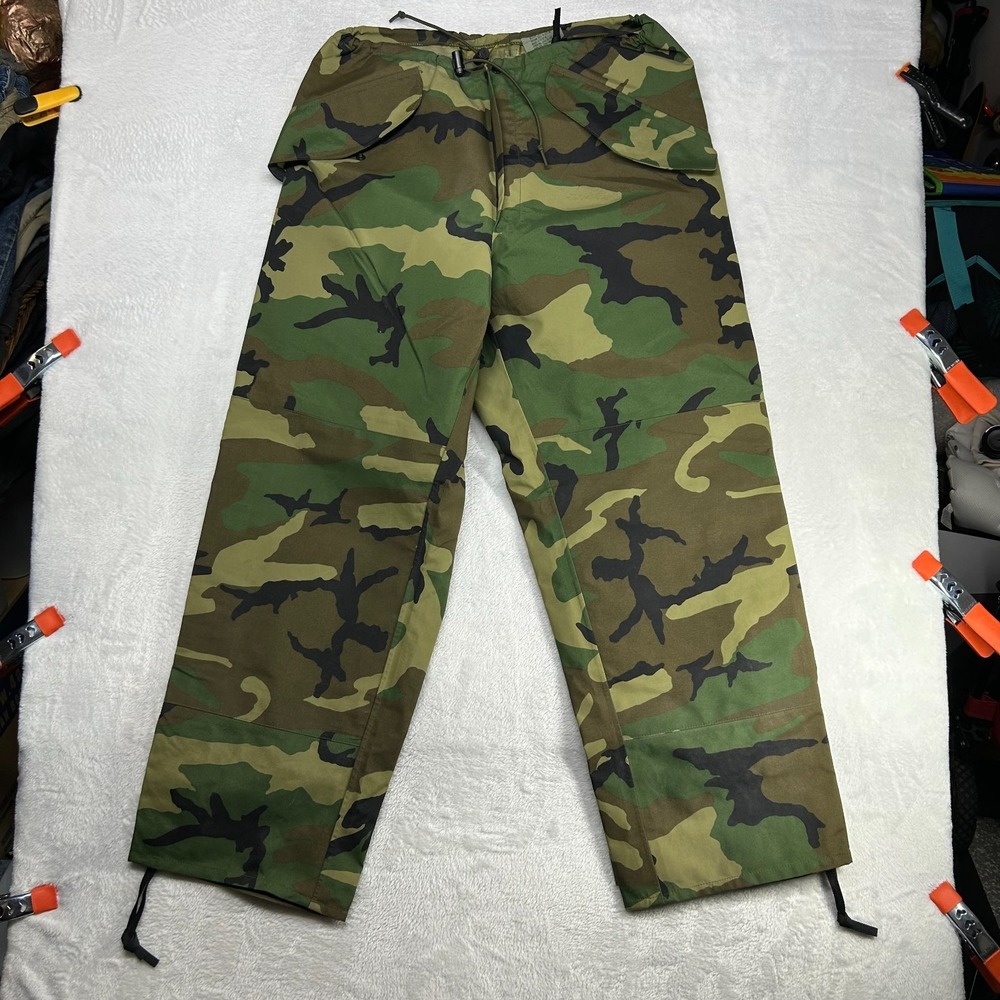 U.S. Military ECWCS Gen 1 Gore-Tex Trousers Mens Medium Green Camouflage - 34X30